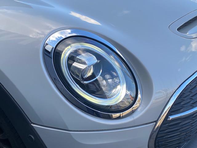 MINI クーパーS クラブマン 17AW ホワイトシルバー スポーツシート クーパーS クラブマン 地デジ付 LEDヘッドライト UKテールランプ Bカメラ+PDC ACC 純正ナビ ワンオーナー 禁煙 認定中古車(13枚目)
