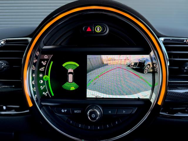 ���F���̗ǂ��o�b�N�J�����B���Ԃ��т̓V���b�^�[�X�s�[�h�ɂ��t���b�J�[�ł��B�s��ł͂������܂���B