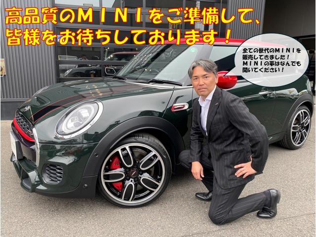 MINI クーパーC クラシック・トリム 16AW クラシックトリム 純正ナビ バックカメラ シートヒーター パーキングアシスト コンフォートアクセス デモカー使用 禁煙(5枚目)