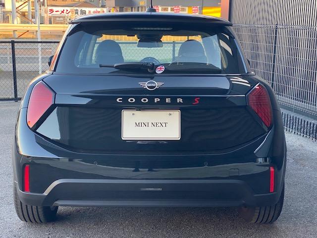 MINI クーパーS クラシック・トリム 17AW クラシックトリム クーパーS ミッドナイトB 全方位モニター アシストブレーキ ACC LEDヘッドライト デモカー 禁煙 認定中古車(9枚目)