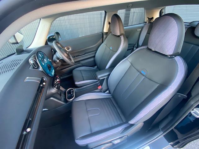 MINI クーパーS クラシック・トリム 17AW クラシックトリム クーパーS ミッドナイトB 全方位モニター アシストブレーキ ACC LEDヘッドライト デモカー 禁煙 認定中古車(17枚目)