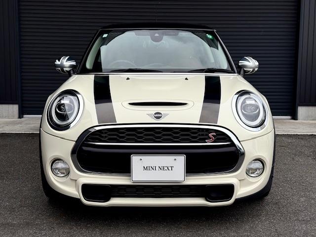 MINI クーパーS 17AW ペッパーホワイト モルトブラウンレザーシート クーパーS Bカメラ+PDC シートヒーター ACC LEDヘッドライト ワンオーナー 禁煙 認定中古車(7枚目)