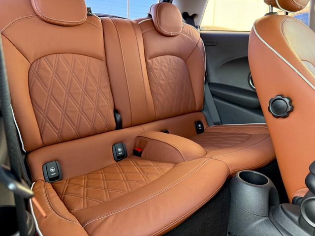 MINI クーパーS 17AW ペッパーホワイト モルトブラウンレザーシート クーパーS Bカメラ+PDC シートヒーター ACC LEDヘッドライト ワンオーナー 禁煙 認定中古車(23枚目)