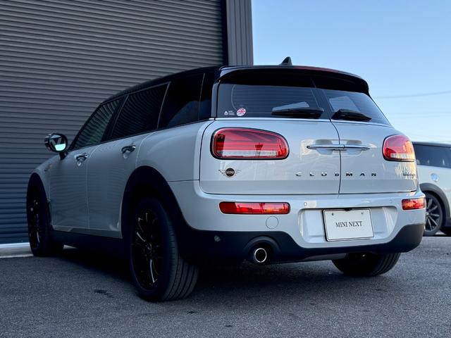 ＭＩＮＩ クーパーＤ　クラブマン　クラシック・トリム　１７ＡＷ　ホワイトシルバー　純ナビ　クルーズコントロール　Ｂカメラ＋前後ＰＤＣ　ＬＥＤヘッドライト　シートヒーター　スポーツシート　ディーゼル　ワンオーナー　禁煙　認定中古車　２年保証（14枚目）