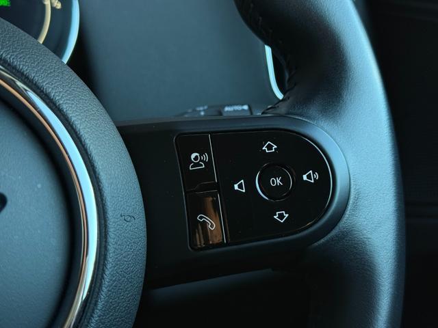 ＭＩＮＩ クーパーＤ　クロスオーバー　クラシック・トリム　１８ＡＷ　ホワイトシルバー　純ナビ　電動リアゲート　ＡＣＣ　Ｂカメラ＋前後ＰＤＣ　スポーツシート　ＬＥＤ　ディーゼル　スポーツシート　禁煙　ワンオーナー　認定中古車　２年保証（43枚目）