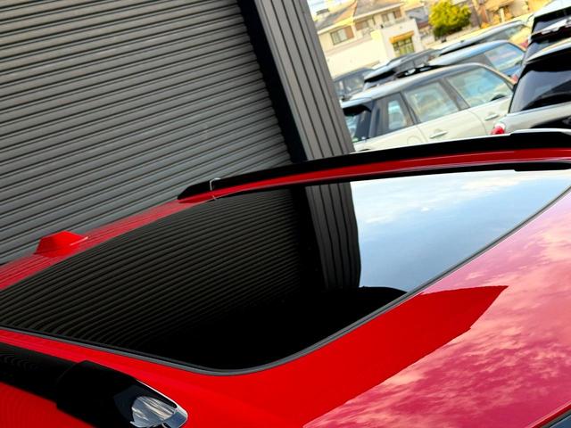 ＭＩＮＩ ＪＣＷ　エースマンＥ　ジョンクーパーワークス・トリム　１９ＡＷ　ＪＣＷエアロ　ＪＣＷトリム　純正ナビＡＲ　ＡＣＣ　バックカメラ　３Ｄカメラ　パノラマガラスルーム※無可動　電動シート　ハーマンカードン（22枚目）