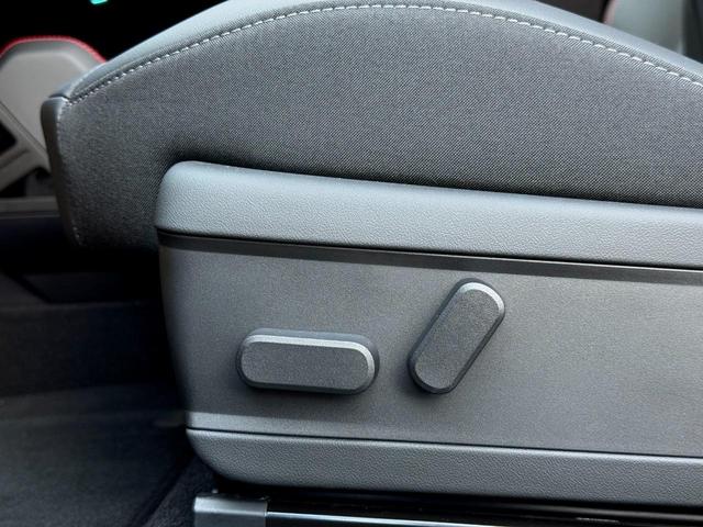 ＭＩＮＩ ＪＣＷ　エースマンＥ　ジョンクーパーワークス・トリム　１９ＡＷ　ＪＣＷエアロ　ＪＣＷトリム　純正ナビＡＲ　ＡＣＣ　バックカメラ　３Ｄカメラ　パノラマガラスルーム※無可動　電動シート　ハーマンカードン（33枚目）