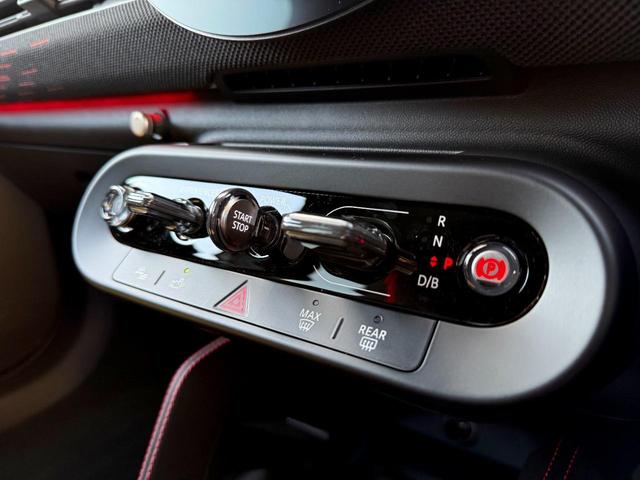 ＭＩＮＩ ＪＣＷ　エースマンＥ　ジョンクーパーワークス・トリム　１９ＡＷ　ＪＣＷエアロ　ＪＣＷトリム　純正ナビＡＲ　ＡＣＣ　バックカメラ　３Ｄカメラ　パノラマガラスルーム※無可動　電動シート　ハーマンカードン（44枚目）