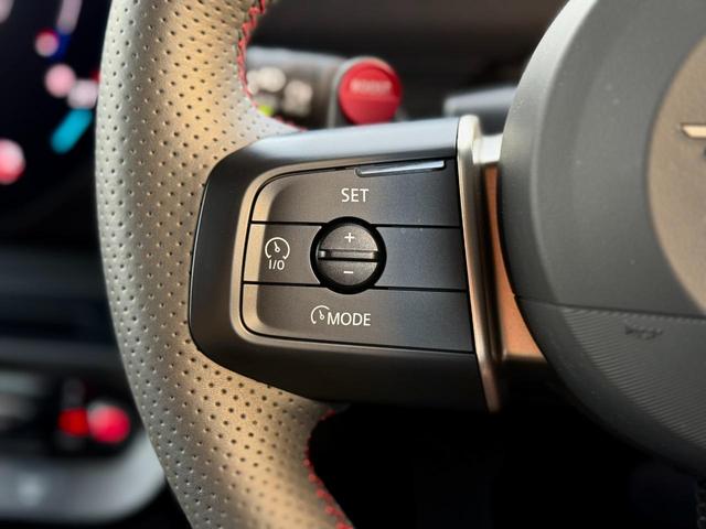 ＭＩＮＩ ＪＣＷ　エースマンＥ　ジョンクーパーワークス・トリム　１９ＡＷ　ＪＣＷエアロ　ＪＣＷトリム　純正ナビＡＲ　ＡＣＣ　バックカメラ　３Ｄカメラ　パノラマガラスルーム※無可動　電動シート　ハーマンカードン（47枚目）