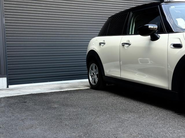 ＭＩＮＩ クーパーＤ　５ドア　１５ＡＷ　純正ナビ　バックカメラ　パーキングアシスト　コンフォートアクセス　ＬＥＤヘッドライト　ペッパーホワイト　ワンオーナー　禁煙　認定中古車（45枚目）
