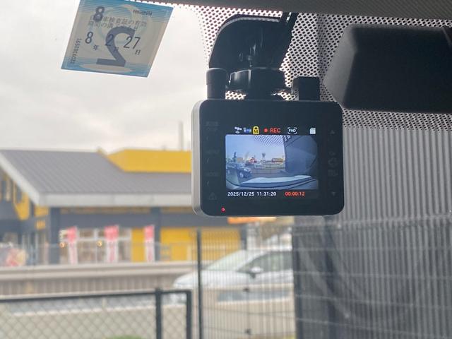 ＭＩＮＩ クーパーＤ　クラブマン　５ドア　１５ＡＷ　純正ナビ　バックカメラ　パーキングアシスト　コンフォートアクセス　ＬＥＤヘッドライト　ペッパーホワイト　ワンオーナー　禁煙　認定中古車（37枚目）