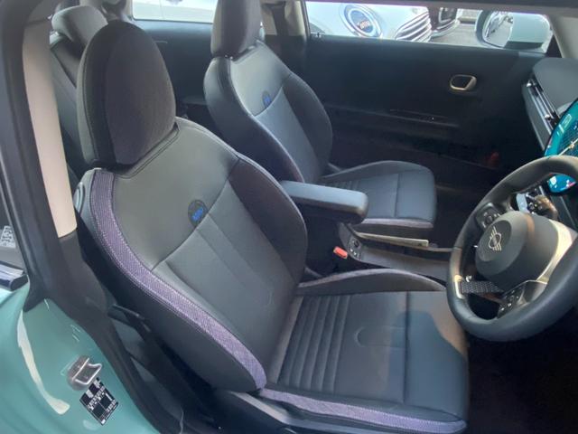 ＭＩＮＩ クーパーＣ　クラシック・トリム　１６ＡＷ　クラシックトリム　ＡＣＣ　ドライバーアシストプラス　オーシャンウェーブグリーン　シートヒーター　ハンドルヒーター　弊社使用レンタアップ　禁煙　　認定中古車（18枚目）