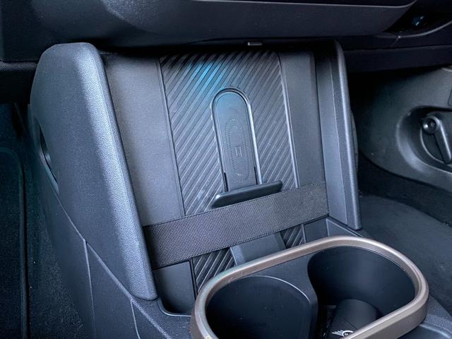 ＭＩＮＩ クーパーＣ　クラシック・トリム　１６ＡＷ　クラシックトリム　ＡＣＣ　ドライバーアシストプラス　オーシャンウェーブグリーン　シートヒーター　ハンドルヒーター　弊社使用レンタアップ　禁煙　　認定中古車（26枚目）