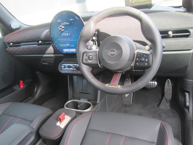 MINI ジョンクーパーワークス ジョンクーパーワークストリム デモカー Mパッケージ ナビ バックカメラ 電動パワーシート ハーマンカードンスピーカー LEDヘッドライト シートヒーター ステアリングヒーター 認定中古車(32枚目)