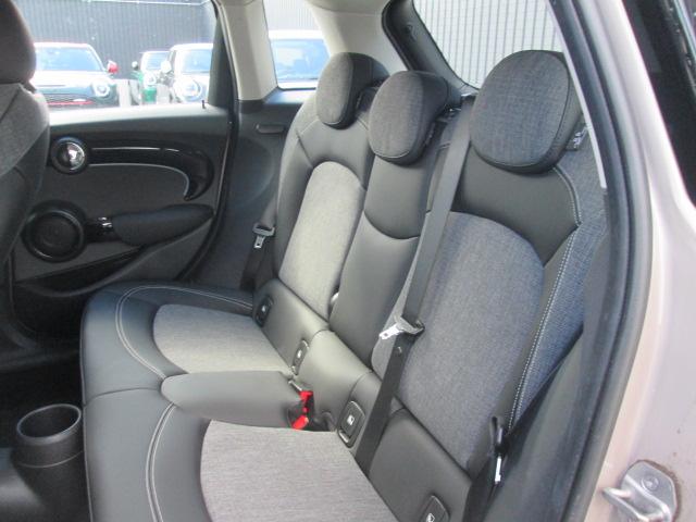 MINI クーパーD クラシック・トリム ワンオーナー アップルカープレイ シートヒーター バックカメラ ETC車載器 LEDヘッドライト コンフォートアクセス 純正ブラックホイール 認定中古車(15枚目)