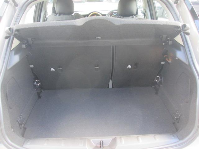 MINI クーパーD クラシック・トリム ワンオーナー アップルカープレイ シートヒーター バックカメラ ETC車載器 LEDヘッドライト コンフォートアクセス 純正ブラックホイール 認定中古車(17枚目)