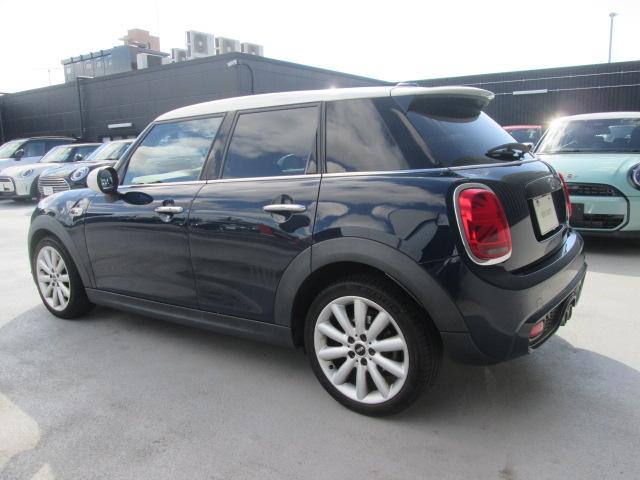 ＭＩＮＩ クーパーＳＤ　ワンオーナー　ＨＤＤナビ　アクティブクルーズコントロール　バックカメラ　ＥＴＣ２．０　ＬＥＤヘッドライト　前後ドライブレコーダー　認定中古車（10枚目）