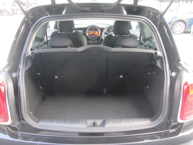 MINI クーパーS ワンオーナー HDDナビ アクティブクルーズコントロール リヤビューカメラ 前後ドライブレコーダー 純正ブラックアルミホイール ETC2.0 認定中古車(21枚目)