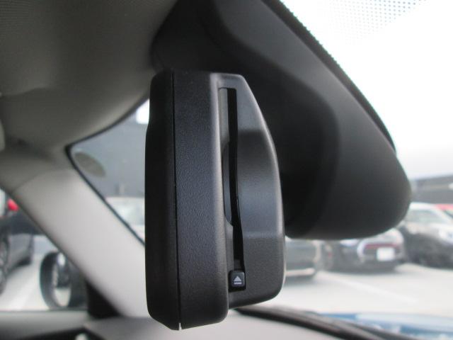 ＭＩＮＩ クーパーＤプレミアムプラスパッケージクラシックトリム　ワンオーナー　アップルカープレイ　バックカメラ　アクティブクルーズコントロール　ＥＴＣ２．０　シートヒーター　ＬＥＤヘッドライト　認定中古車（33枚目）