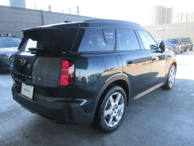 ＭＩＮＩ カントリーマンＤ　クラシック・トリム　弊社レンタカーＵＰ　レジェンドグレー　Ｍパッケージ　ハーマンカードンスピーカー　フロントシートヒーター　ステアリングヒーター　プライバシーガラス　認定中古車（11枚目）