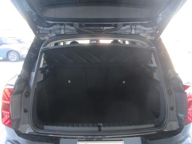 ＭＩＮＩ カントリーマンＤ　クラシック・トリム　弊社レンタカーＵＰ　レジェンドグレー　Ｍパッケージ　ハーマンカードンスピーカー　フロントシートヒーター　ステアリングヒーター　プライバシーガラス　認定中古車（12枚目）