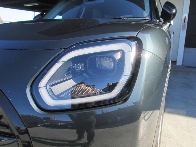 ＭＩＮＩ カントリーマンＤ　クラシック・トリム　弊社レンタカーＵＰ　レジェンドグレー　Ｍパッケージ　ハーマンカードンスピーカー　フロントシートヒーター　ステアリングヒーター　プライバシーガラス　認定中古車（17枚目）