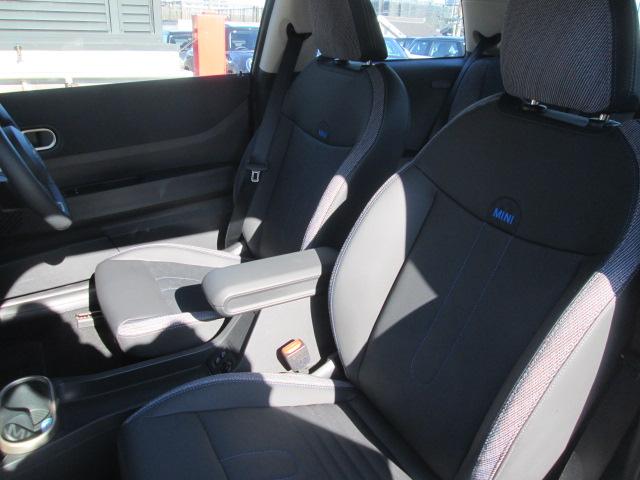 ＭＩＮＩ クーパーＣ　クラシック・トリム　弊社レンタＵＰ　クラッシックトリム　ナビ　バックカメラ　アクティブクルーズコントロール　シートヒーター　ステアリングヒーター　ＬＥＤヘッドライト　認定中古車（32枚目）