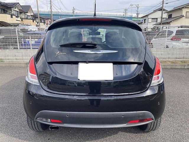 クライスラー・イプシロン ゴールド　走行４９０００ｋｍ・ミラー型前後ドライブレコーダー・カロッツェリアナビ・ＥＴＣ（6枚目）