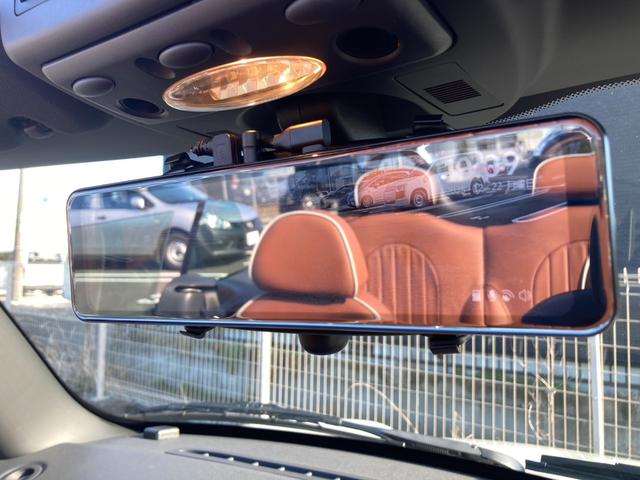 MINI クーパーS コンバーチブル サイドウォーク 電動ソフトトップ・レザーシート・Fシートヒーター・Rパーキングセンサー・社外デジタルインナーミラー・Bカメラ・ETC・純正17インチAW(19枚目)