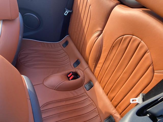MINI クーパーS コンバーチブル サイドウォーク 電動ソフトトップ・レザーシート・Fシートヒーター・Rパーキングセンサー・社外デジタルインナーミラー・Bカメラ・ETC・純正17インチAW(25枚目)