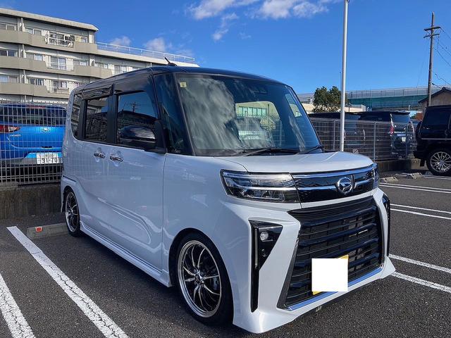 タント カスタムＲＳ　両側パワースライドドア・バックカメラ・アラウンドビューモニター・ハーフレザーシート・アイドリングストップ・プッシュスタート・ブラックルーフ（3枚目）