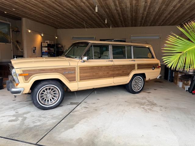 ジープ・グランドワゴニア 　１９９０ｙモデル　エンジンＯＨ済　コラム３速ＡＴ　パートタイム４ＷＤ（22枚目）