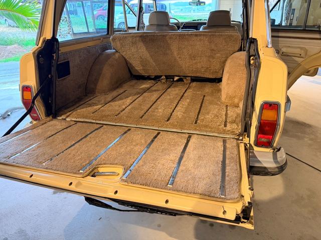 ジープ・グランドワゴニア 　１９９０ｙモデル　エンジンＯＨ済　コラム３速ＡＴ　パートタイム４ＷＤ（45枚目）