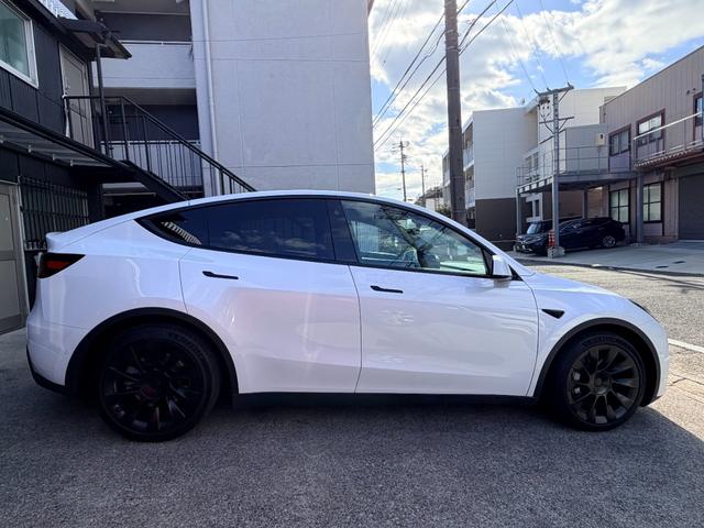 モデルY RWD 黒内装 純正20インチAW オートパイロット ETC(5枚目)