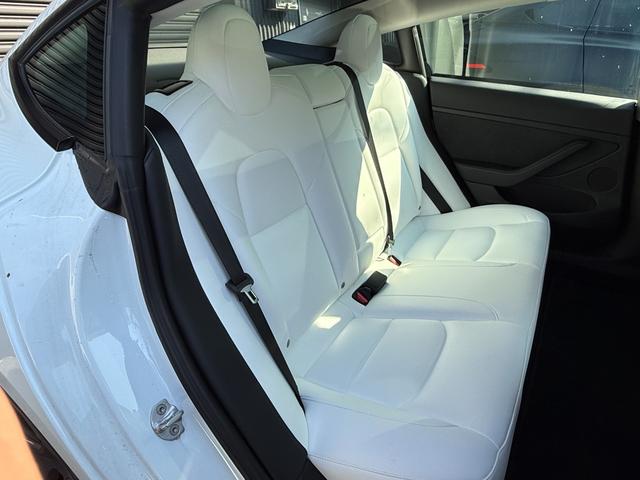モデル3 スタンダードレンジプラス RWD 白内装 19インチAW オートパイロット ETC ハンドルヒーター(12枚目)