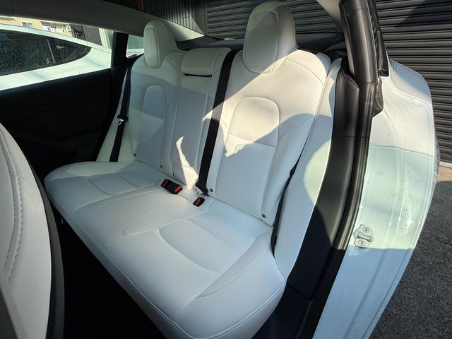 モデル3 スタンダードレンジプラス RWD 白内装 19インチAW オートパイロット ETC ハンドルヒーター(13枚目)