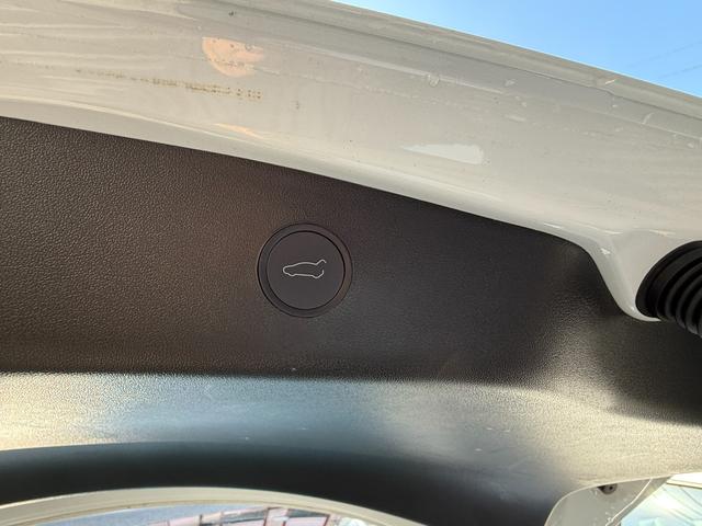 モデル3 スタンダードレンジプラス RWD 白内装 19インチAW オートパイロット ETC ハンドルヒーター(17枚目)