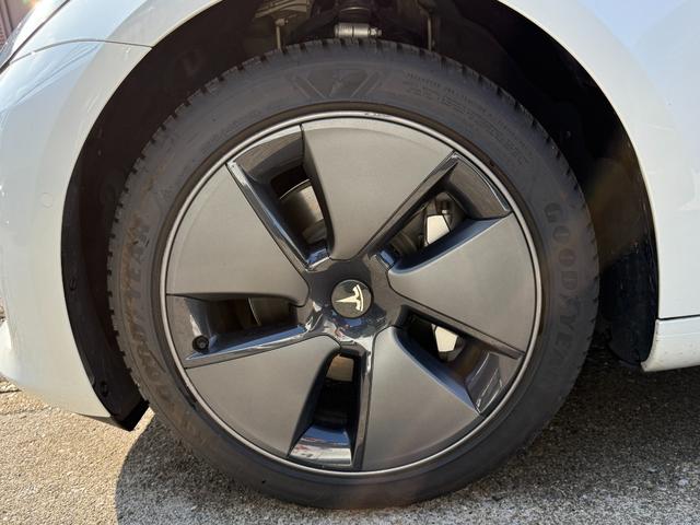 モデル3 スタンダードレンジプラス RWD 白内装 19インチAW オートパイロット ETC ハンドルヒーター(28枚目)