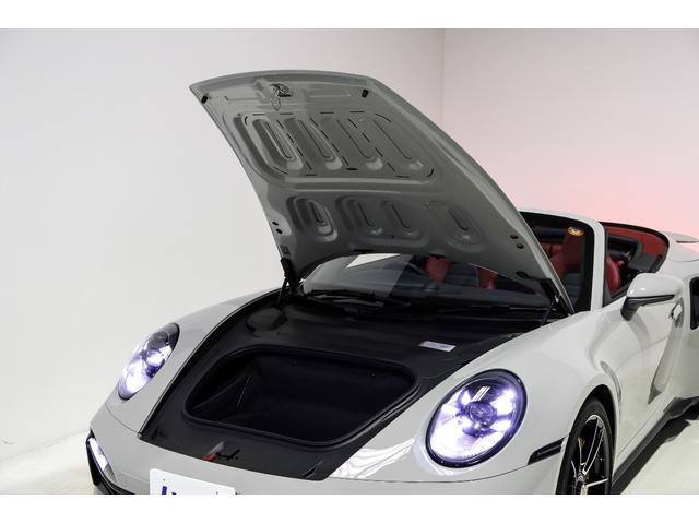 911 911ターボS カブリオレ スポーツエグゾーストシステム LEDマトリックスヘッドライトブラック ヒーター付きGTスポーツステアリングホイール レーンチェンジアシスト ポルシェロゴブラックペイント仕上げ ストレージパッケージ(18枚目)