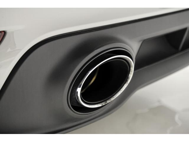 911 911ターボS カブリオレ スポーツエグゾーストシステム LEDマトリックスヘッドライトブラック ヒーター付きGTスポーツステアリングホイール レーンチェンジアシスト ポルシェロゴブラックペイント仕上げ ストレージパッケージ(33枚目)