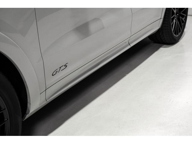 カイエンクーペ カイエンＧＴＳ　クーペ　ＢＯＳＥサラウンドサウンドシステム　ソフトクローズドア　ヘッドアップディスプレイ　ルーフスポイラーハイグロスブラック　シートヒーター　レーンキープアシスト　プライバシーガラス（21枚目）