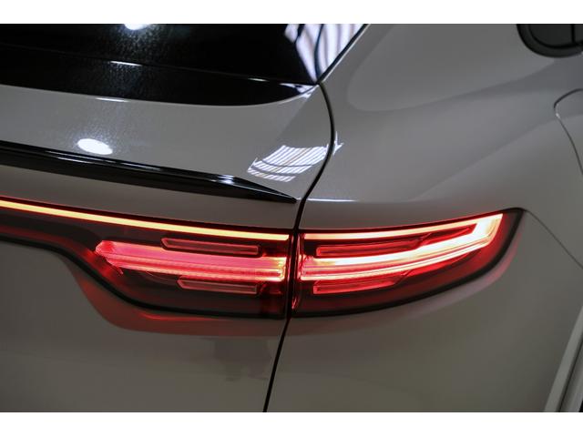 カイエンクーペ カイエンＧＴＳ　クーペ　ＢＯＳＥサラウンドサウンドシステム　ソフトクローズドア　ヘッドアップディスプレイ　ルーフスポイラーハイグロスブラック　シートヒーター　レーンキープアシスト　プライバシーガラス（28枚目）