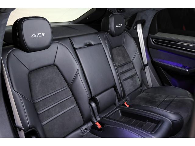 カイエンクーペ カイエンＧＴＳ　クーペ　ＢＯＳＥサラウンドサウンドシステム　ソフトクローズドア　ヘッドアップディスプレイ　ルーフスポイラーハイグロスブラック　シートヒーター　レーンキープアシスト　プライバシーガラス（44枚目）