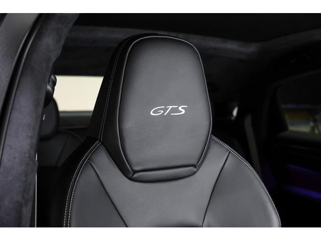 カイエンクーペ カイエンＧＴＳ　クーペ　ＢＯＳＥサラウンドサウンドシステム　ソフトクローズドア　ヘッドアップディスプレイ　ルーフスポイラーハイグロスブラック　シートヒーター　レーンキープアシスト　プライバシーガラス（46枚目）