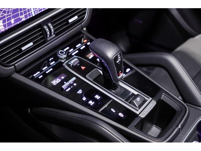 カイエンクーペ カイエンＧＴＳ　クーペ　ＢＯＳＥサラウンドサウンドシステム　ソフトクローズドア　ヘッドアップディスプレイ　ルーフスポイラーハイグロスブラック　シートヒーター　レーンキープアシスト　プライバシーガラス（67枚目）