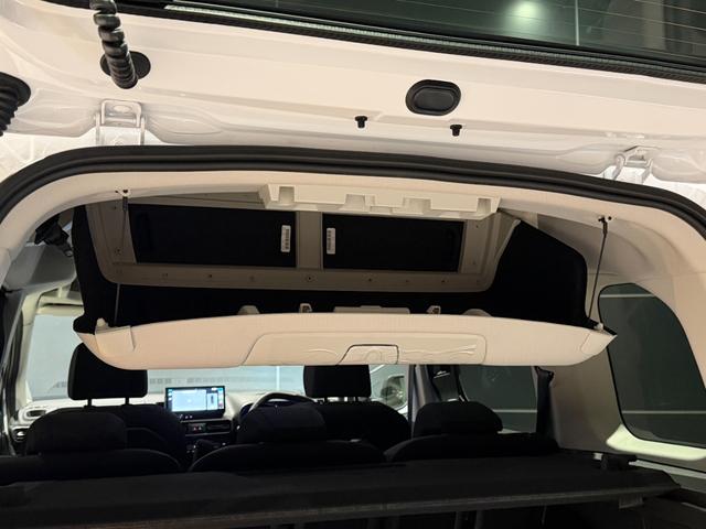 ベルランゴ マックス ブルーHDi XTR ローンチエディション 新車保証継承/LEDヘッドライト/ハンドルヒーター/AAC/アップルカープレイ・アンドロイドオート/アダプティブクルーズコントロール/オートマチックハイビーム/前後クリアランスソナ-/ガラスルーフ(26枚目)