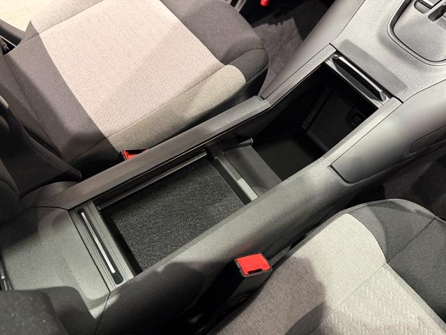 ベルランゴ マックス ブルーHDi XTR ローンチエディション 新車保証継承/LEDヘッドライト/ハンドルヒーター/AAC/アップルカープレイ・アンドロイドオート/アダプティブクルーズコントロール/オートマチックハイビーム/前後クリアランスソナ-/ガラスルーフ(40枚目)