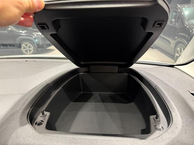 ベルランゴ マックス ブルーHDi XTR ローンチエディション 新車保証継承/LEDヘッドライト/ハンドルヒーター/AAC/アップルカープレイ・アンドロイドオート/アダプティブクルーズコントロール/オートマチックハイビーム/前後クリアランスソナ-/ガラスルーフ(66枚目)