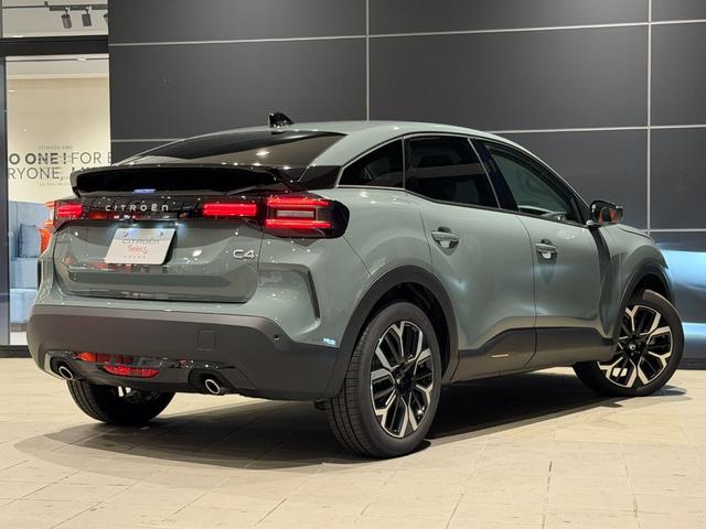 C4 マックス ハイブリッド 新車保証継承/アクティブクルーズコントロール/運転席電動シート/純正ナビ/フロント&バックソナー/インテリジェントハイビーム/カープレイ/アンドロイドオート/アルカンタラ&テップレザー/シートヒーター(12枚目)