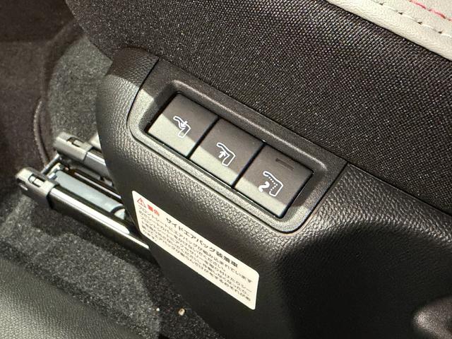 C4 マックス ハイブリッド 新車保証継承/アクティブクルーズコントロール/運転席電動シート/純正ナビ/フロント&バックソナー/インテリジェントハイビーム/カープレイ/アンドロイドオート/アルカンタラ&テップレザー/シートヒーター(47枚目)